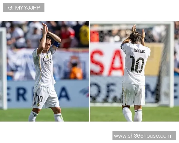 足球巨星告别赛场的荣耀与泪水回顾，铭记传奇的最后一战